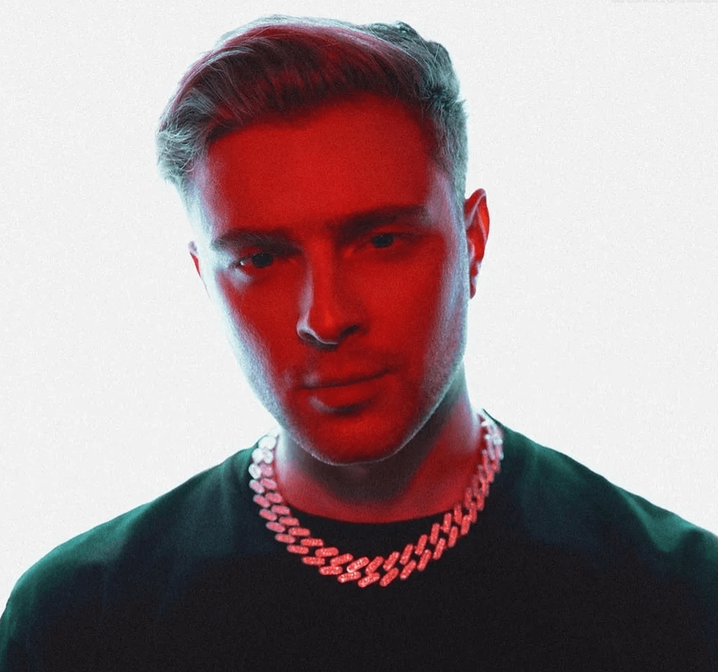 Егор Крид стримит казино Trix